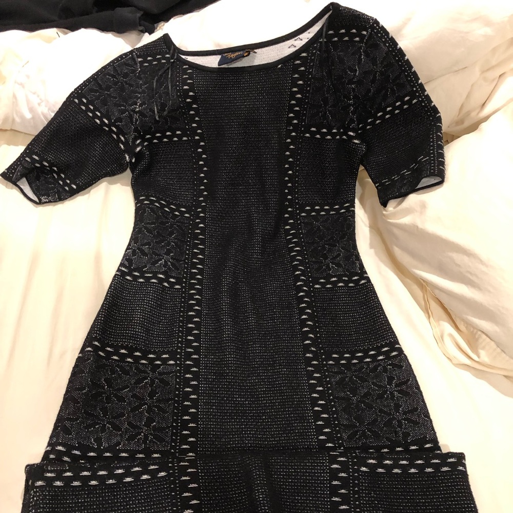 Just Taylor dress